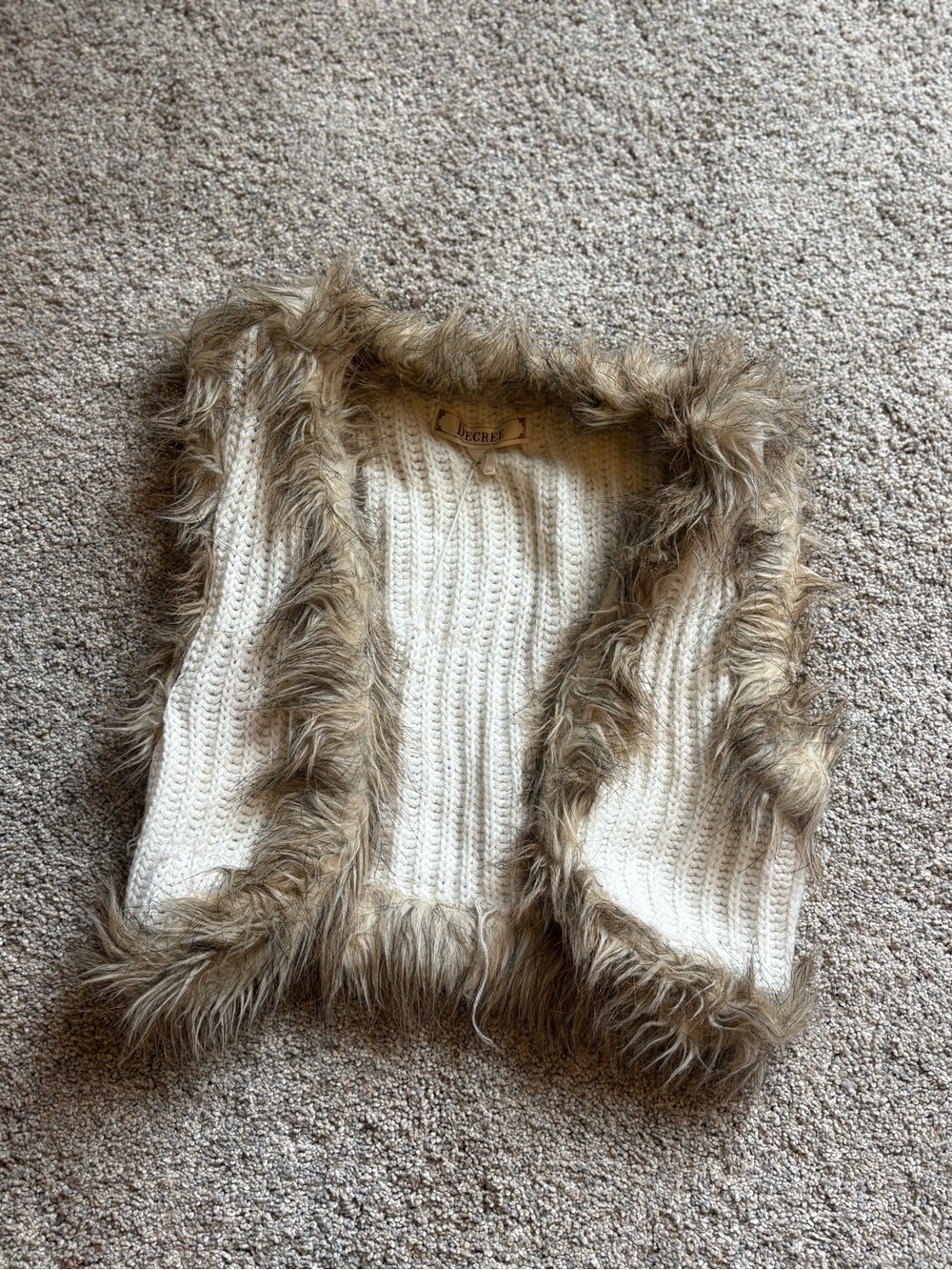 Decree Cream Knit Vest with Faux Fur Trim in Taupe